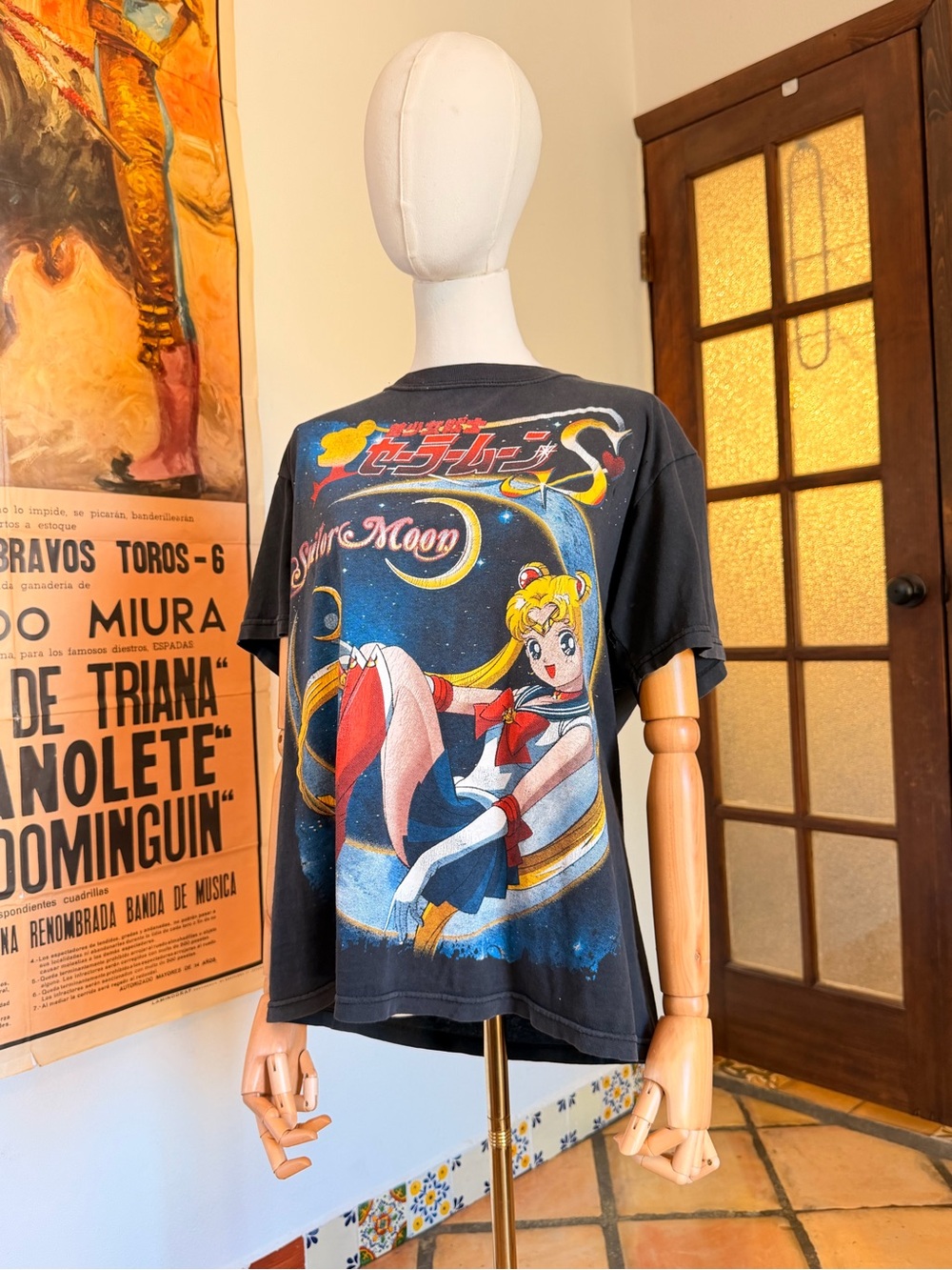 Vintage Sailor Moon Anime Cropped Fit Size Large Adult Graphic Tee